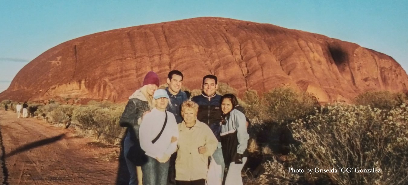 australia uluru rock