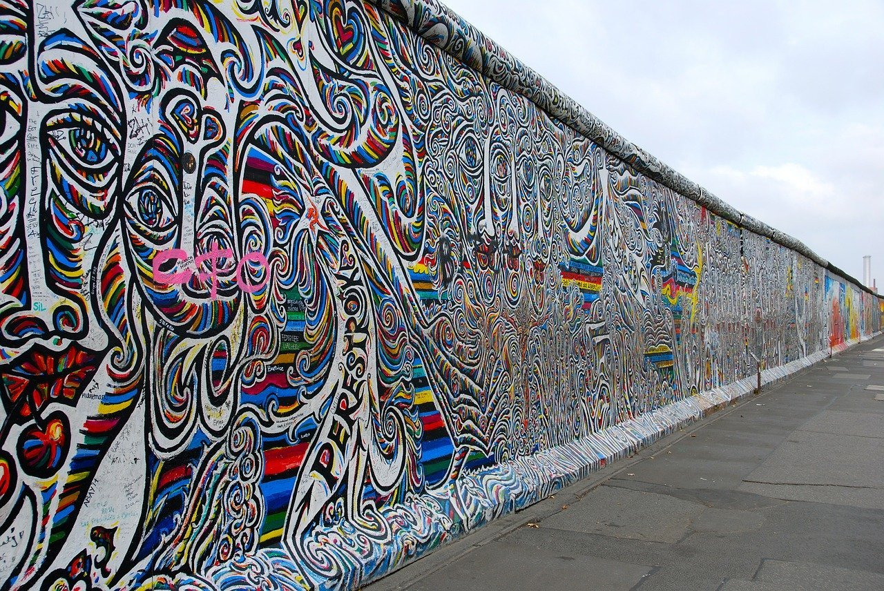 berlin wall, graffiti, painting