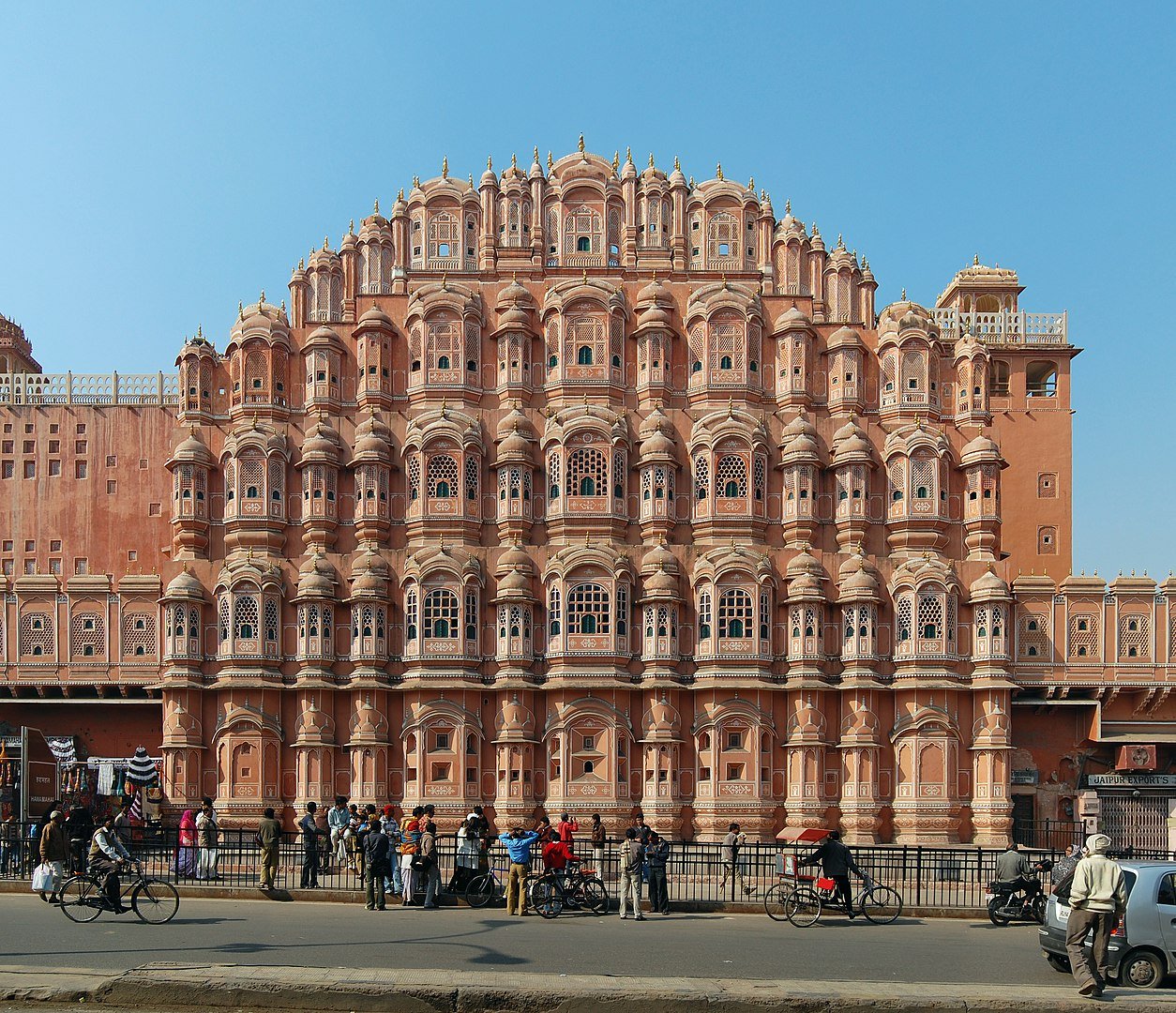 1254px-Hawa_Mahal_2011